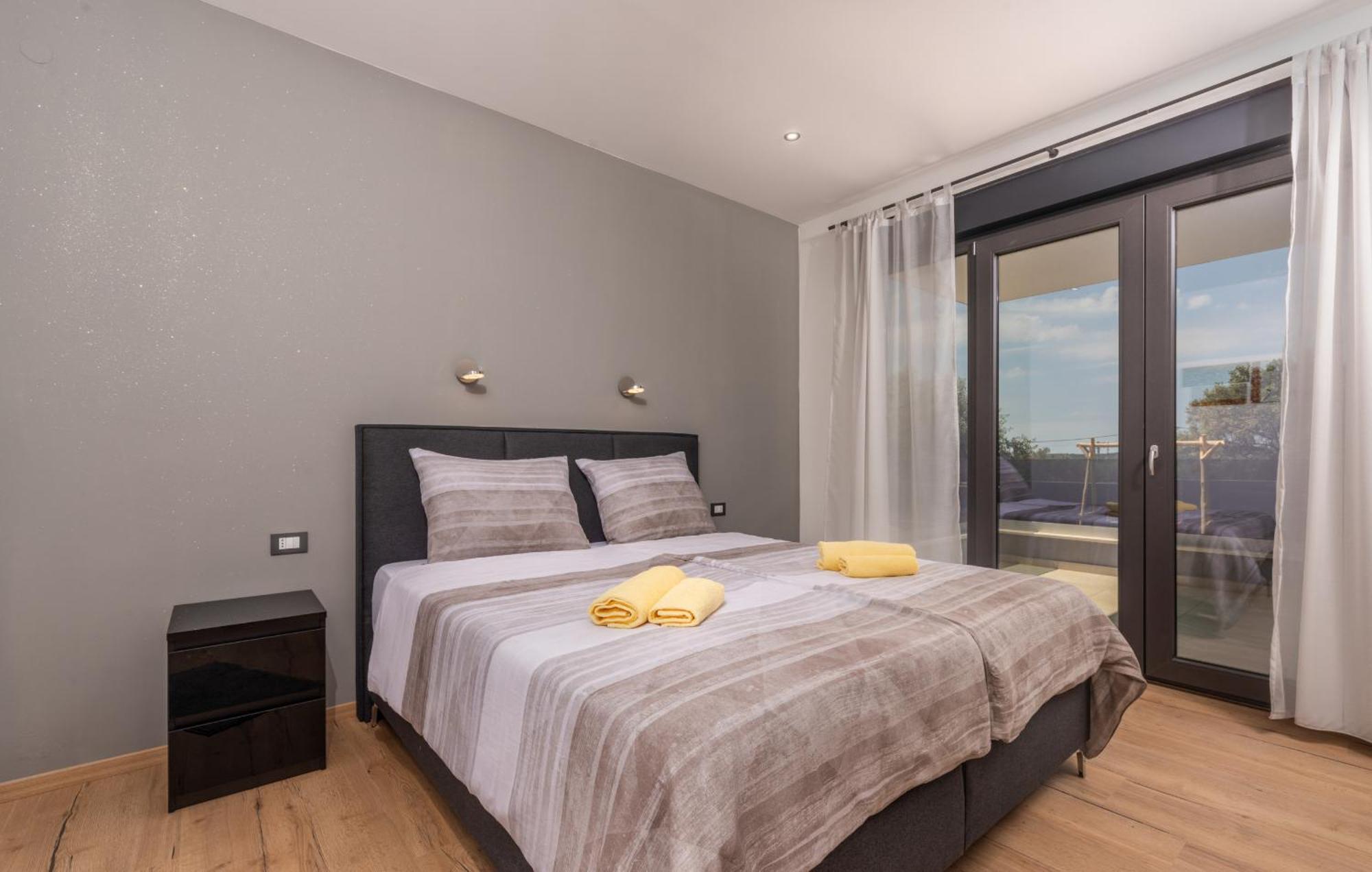 Villa Posidonia Near Pula With Sea View And Surrounded By Olive Trees Krnica Exterior foto