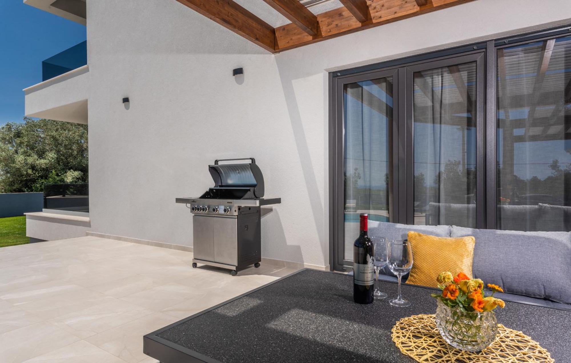 Villa Posidonia Near Pula With Sea View And Surrounded By Olive Trees Krnica Exterior foto