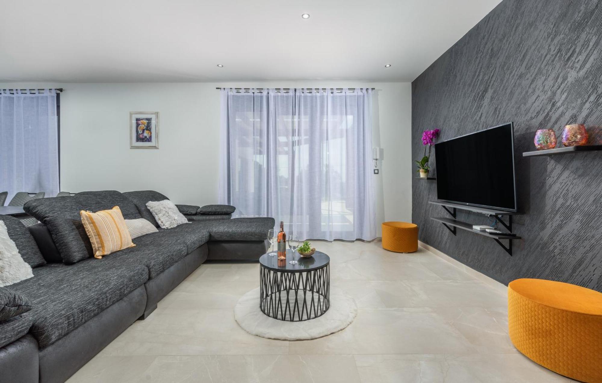 Villa Posidonia Near Pula With Sea View And Surrounded By Olive Trees Krnica Exterior foto